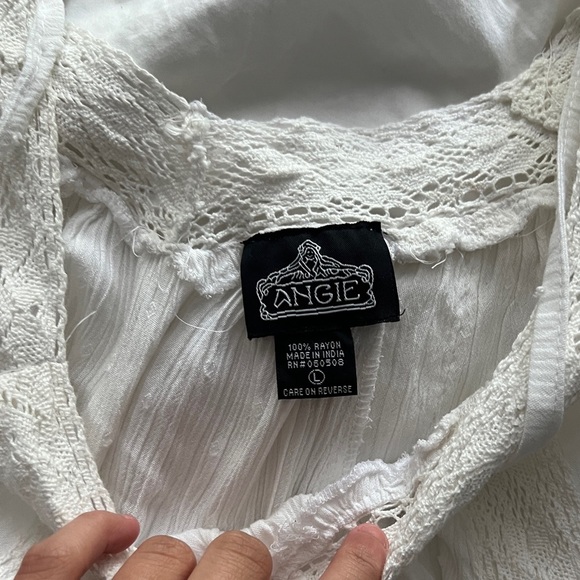 ANGIE white flutter sleeve lace detailing top size L loose Fit - Picture 5 of 16